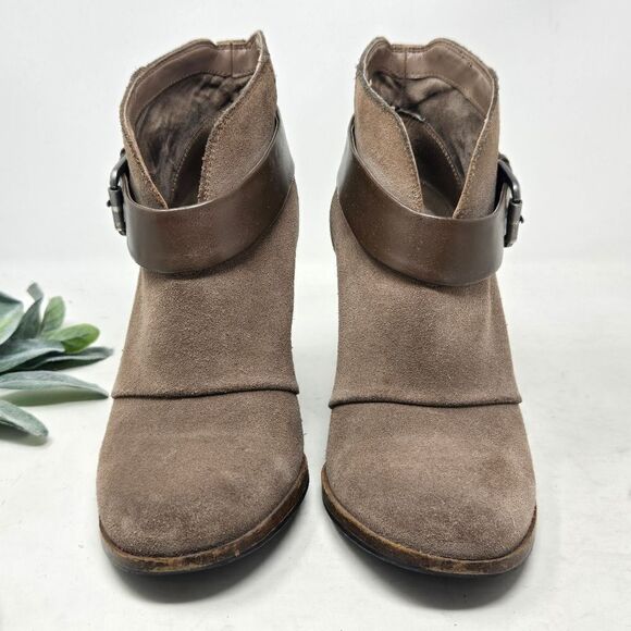 BCBG Paris Kerinax Women's Beige Buckle Ankle Boots Booties Size 6.5M - Picture 3 of 11